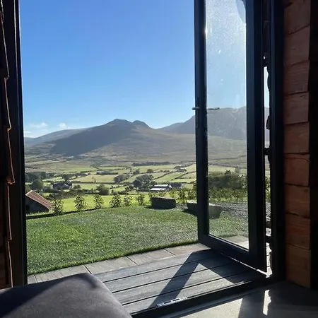 Greenview Glamping Pods Hilltown Exterior photo