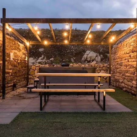 Greenview Glamping Pods Hilltown Exterior photo